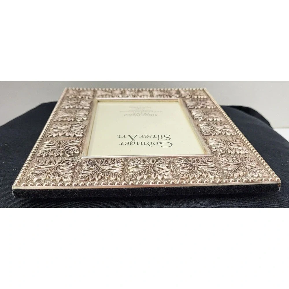 Godinger Silver Plated Picture Frame 4x6 Embossed Leaf Pattern Free Standing